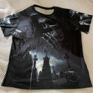 Gray / Black XL Polyester Blend Silky Graphic Design  TShirt.  New